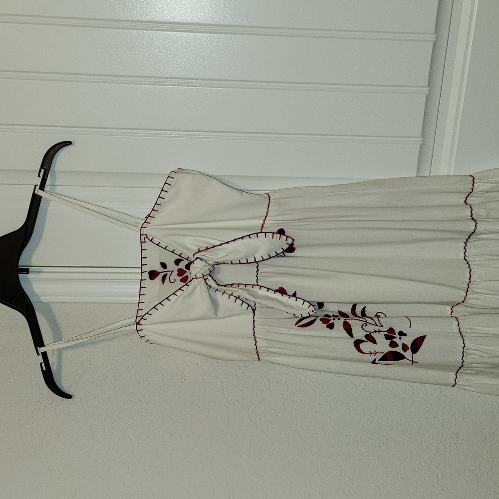 Maxi dress hand embroidered - Picture 2 of 7